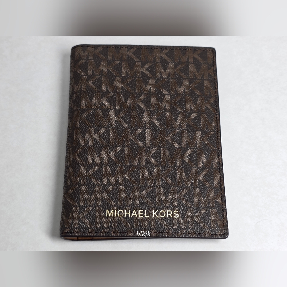 Michael Kors Logo Passport Wallet *Brown* NWOT